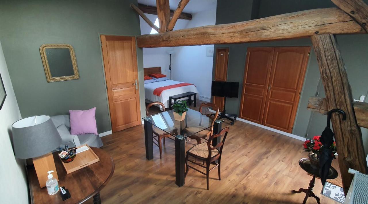 Bed and Breakfast Magnolia54 Louesme Exterior foto
